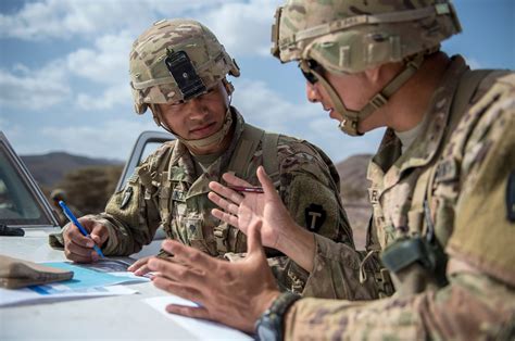texas army guard soldiers earn expert infantryman badge national