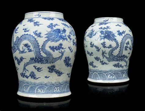 pair  chinese blue  white porcelain vases  century christies