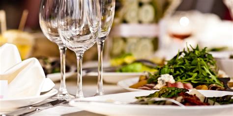 etiquette rules  dining  fancy restaurants business insider