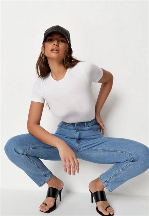 white crew neck fitted t shirt missguided