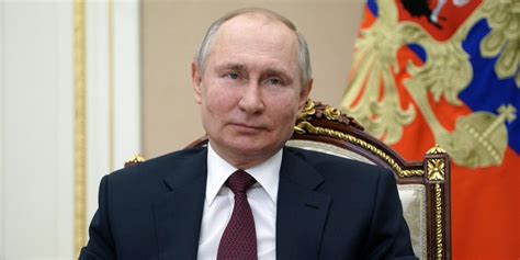 Putin Signs Constitutional Amendment Banning Same Sex Marriage In