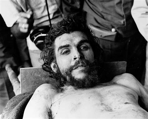 Photos On This Day Oct 8 1967 Che Guevara Captured And Killed
