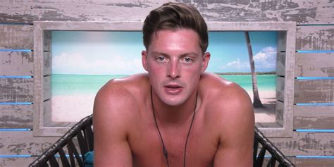 not watching love island doesn t make you any smarter than people who