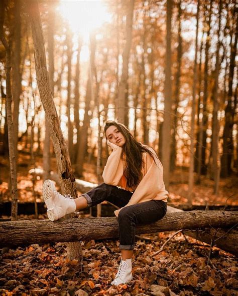 19 Cute Backgrounds For Girls Senior Pics Autumn Photography