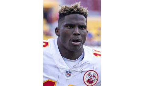 Right After Tom Bardy Tyreek Hill 29 Announces His Retirement