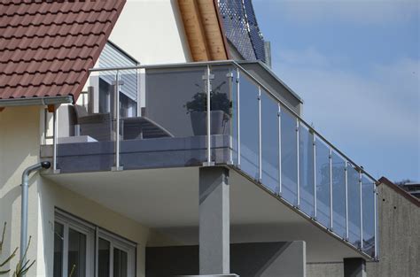 edelstahlgelaender mit getoenter glasfuellung medam gmbh