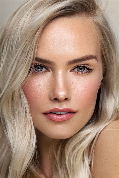 Model Sara Skjoldnes Natural Makeup And Platinum Blonde