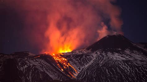 aktive vulkane  europa diese feuerberge sind besonders gefaehrlich