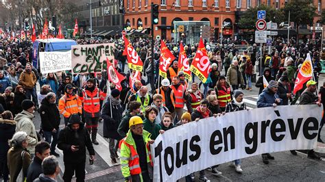 renten  frankreich tausende protestieren gegen macrons reform