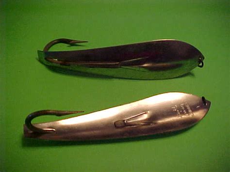 vintage collectible lb huntington drone  spoons  matching pair   spoons berinson