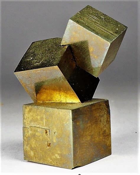 pyrite cube stack crystals and minerals specimens rocas y minerales