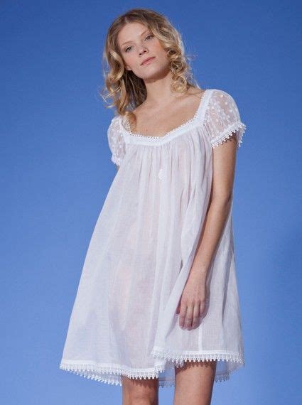 trendy nightgown does anyone wear a nightgown anymore so pretty