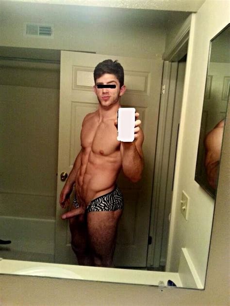 bill reilich aka nick the gardener nude selfie photos leaked queerclick