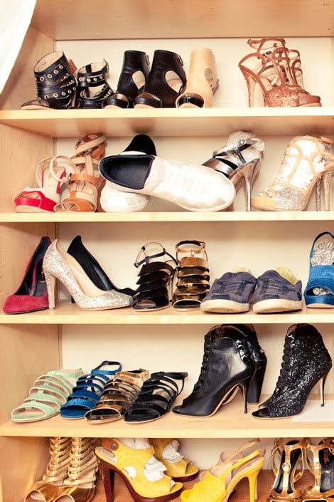 the 10 pairs of shoes every college girl should have in