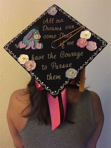 recommended college graduation cap decoration ideas