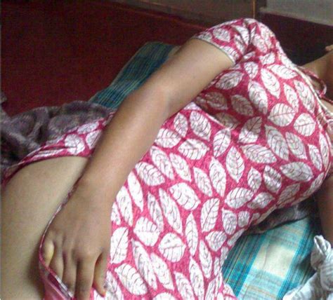sleeping aunty ass in salwar photo