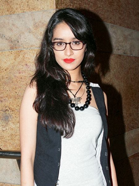 bollywood actresses who look hot in glasses