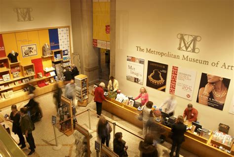The Metropolitan Museum Of Art Store Shopping In Central Park New York