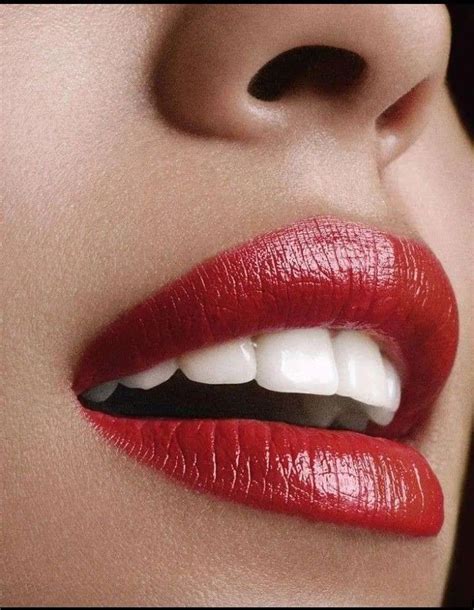 pin by jasmeen sada on labios beautiful lips girls lips lip beauty