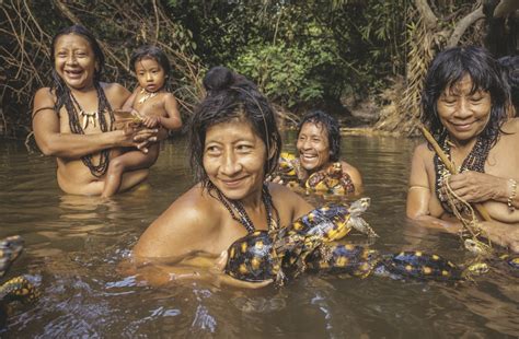 Rdzenne Plemiona Amazonii To Oni Przeszkadzają W Grabieży Puszczy