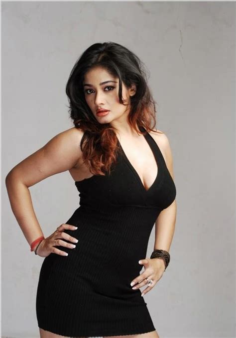 Kiran Rathod Very Stunning Hot Latest Photo Shoot Gallery