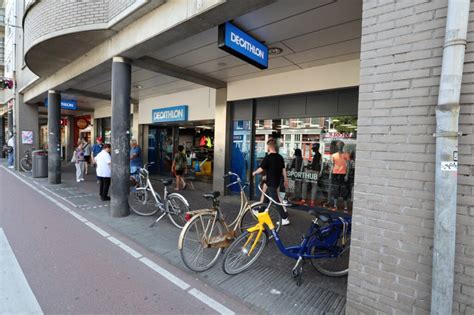 decathlon opent eerste sporthub aan de kinkerstraat  amsterdam bo retail winkelvastgoed