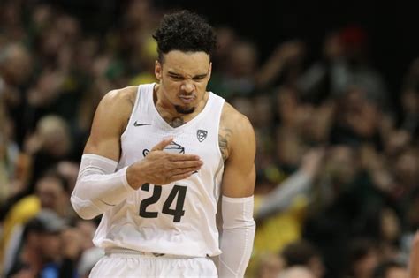 oregon ducks dillon brooks sinks ucla bruins  final moments