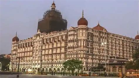 mumbais taj hotel receives bomb threat call  pakistan security