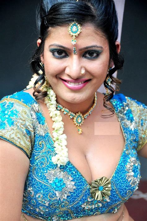 bhojpuri actresses hot and sexy photos images pictures gallery and wallpapers