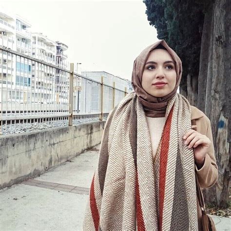 pin by asiah on beautiful hijab~shawl~scarf niqab~khimar in 2019