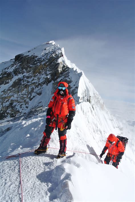 guided mount everest climbing expeditions  mountain trip
