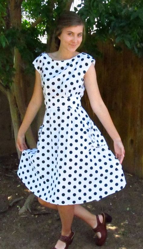 white black polka dot dress vintage 80s does 50s medium