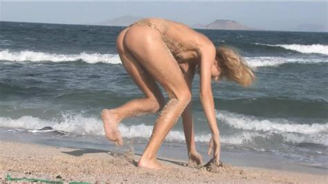 Skinny And Stunningly Gorgeous At Beach Xbabe Video