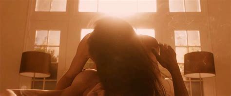 Uma Thurman Nude And Maggie Q In Lingerie Lesbian Scene From The Con Is