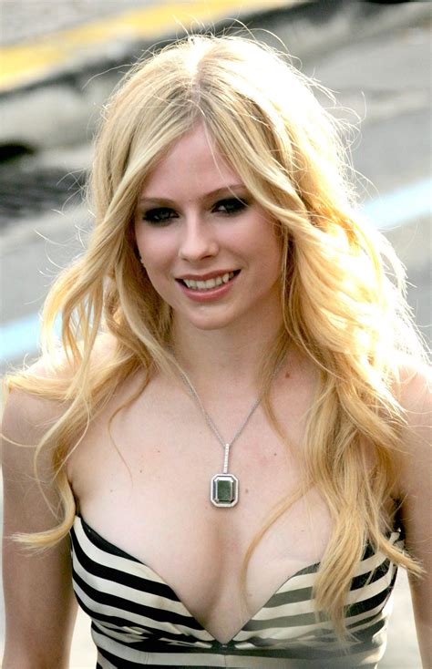 ボード「avril Lavigne」のピン