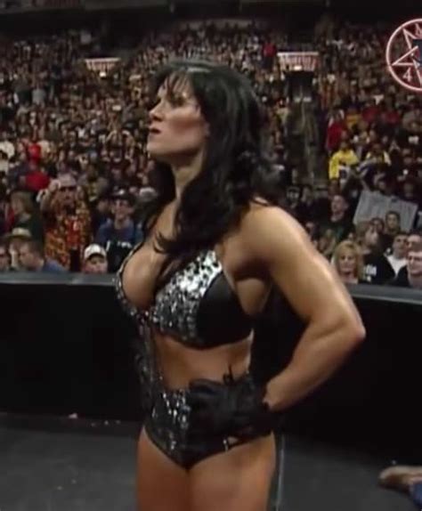 Is Stephanie Mcmahon Around The Same Size Chyna Was In