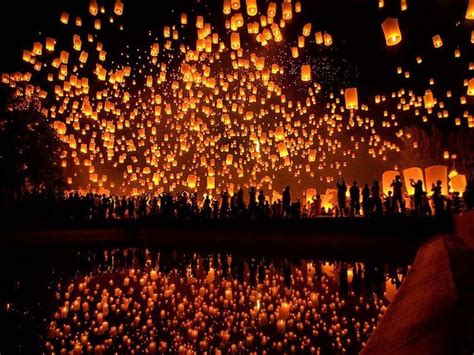 yi peng  floating lanterns sky lanterns photography