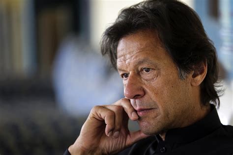 pakistan pm imran khans ruling party splits  latest turmoil bloomberg