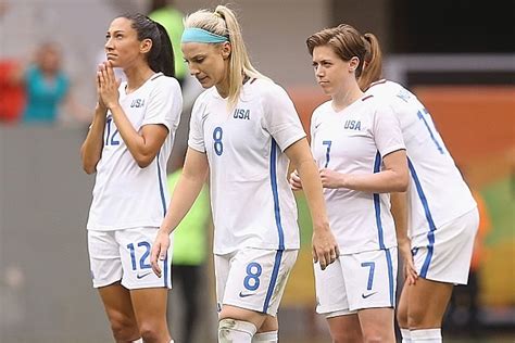 Olympic Soccer Shocker Sweden Upsets U S Women In Quarterfinals The