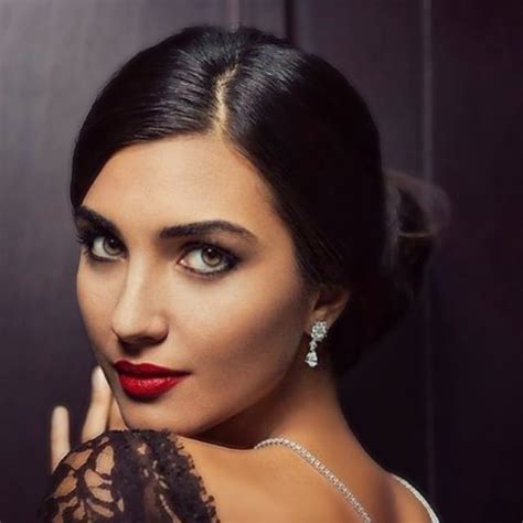 Tuba Buyukustun Turkish Actress Turkish Actresses