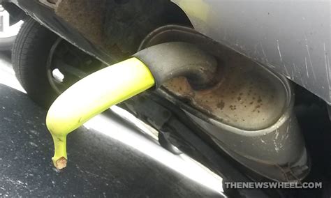 does putting a potato or banana in a car s tailpipe actually cause