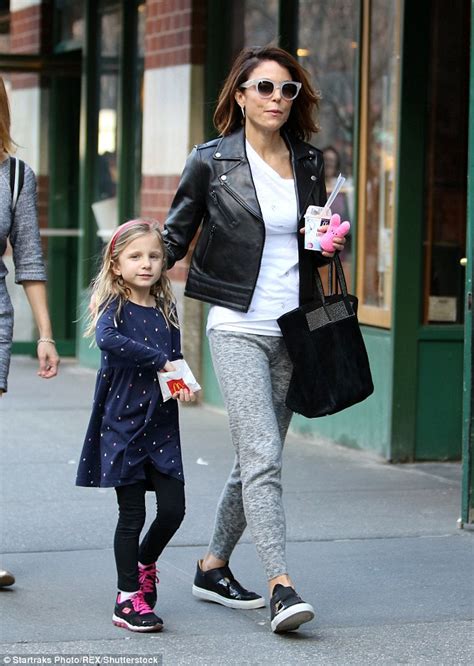 bethenny frankel treats daughter bryn to mcdonald s fries after school daily mail online