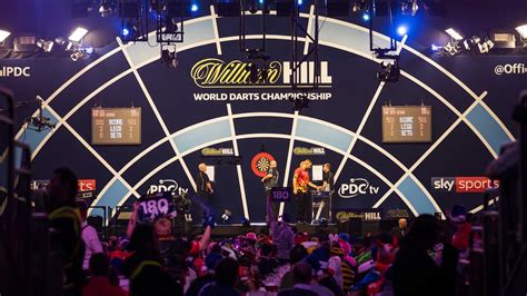 game  world darts title   grabs  ally pally