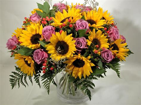 vasi cestini  bouquet  bellissimi fiori piante  giardino