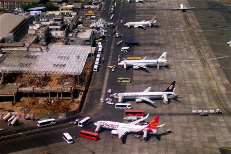 filemumbai airport domestic aerialjpg wikimedia commons