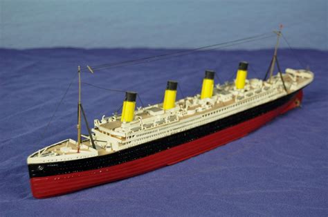 Rms Titanic 1 570 Ocean Liners