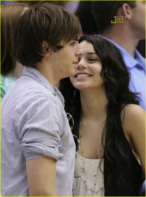 Zac And Vanessa Kissing On The Court Photo 1123451 Photos Just