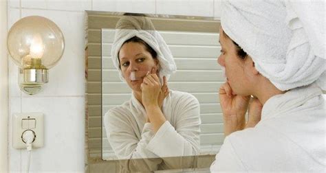 hormonal causes of facial hair in women