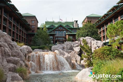 disneys wilderness lodge review    expect   stay