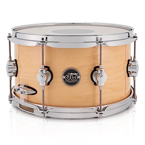 dw drums performance series    snare drum natural  gearmusic